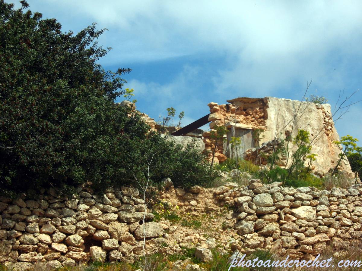 Ruined Farm house - Image